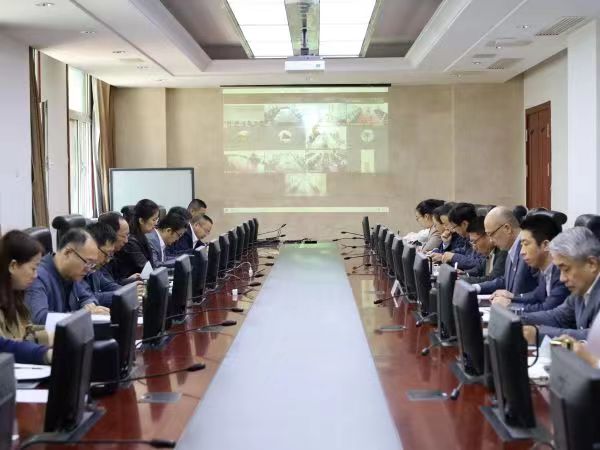 96ea2ab08716e832bd7d73daf5bcf2f.jpg 96ea2ab08716e832bd7d73daf5bcf2f.jpg