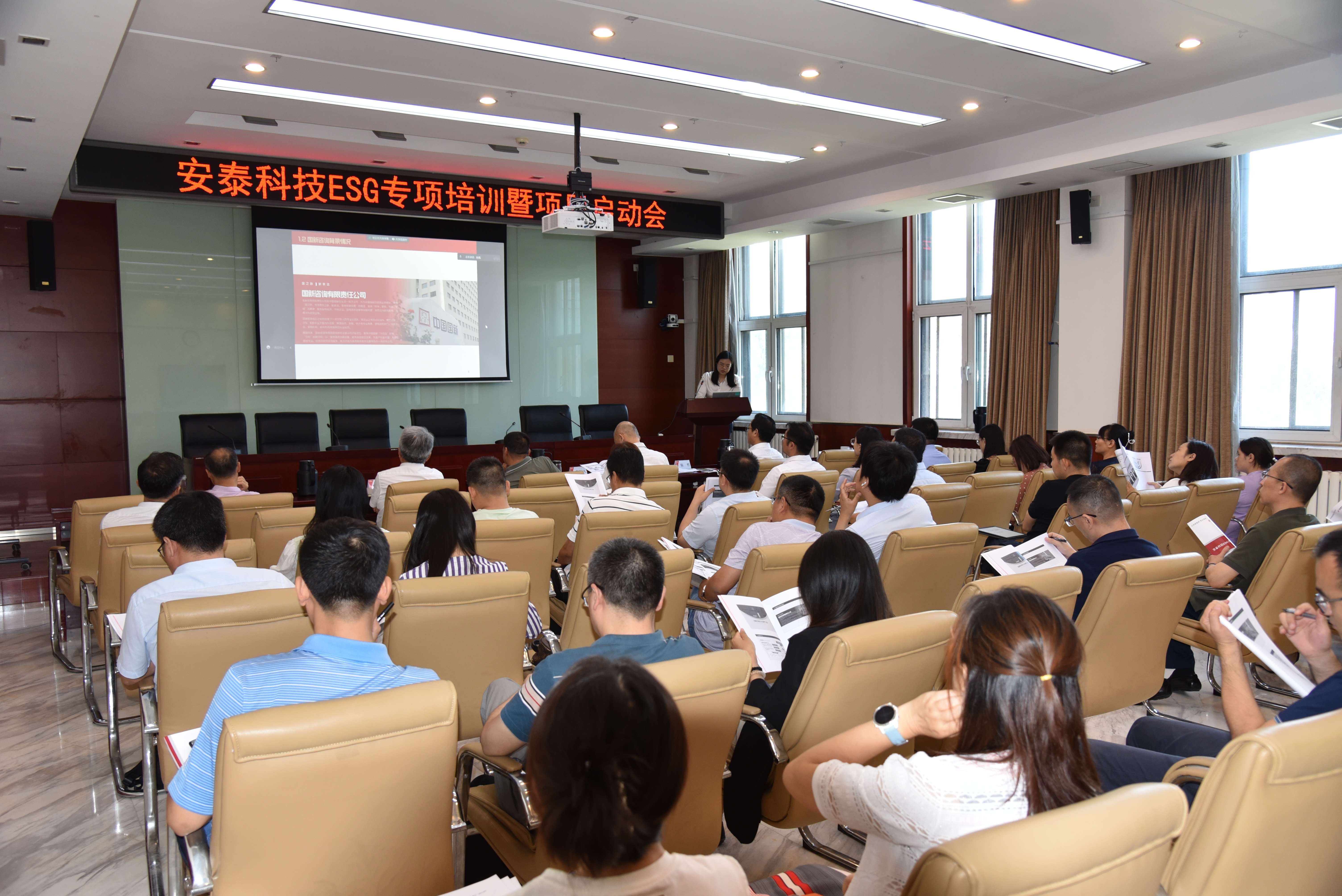 DSC_0659.JPG DSC_0659.JPG