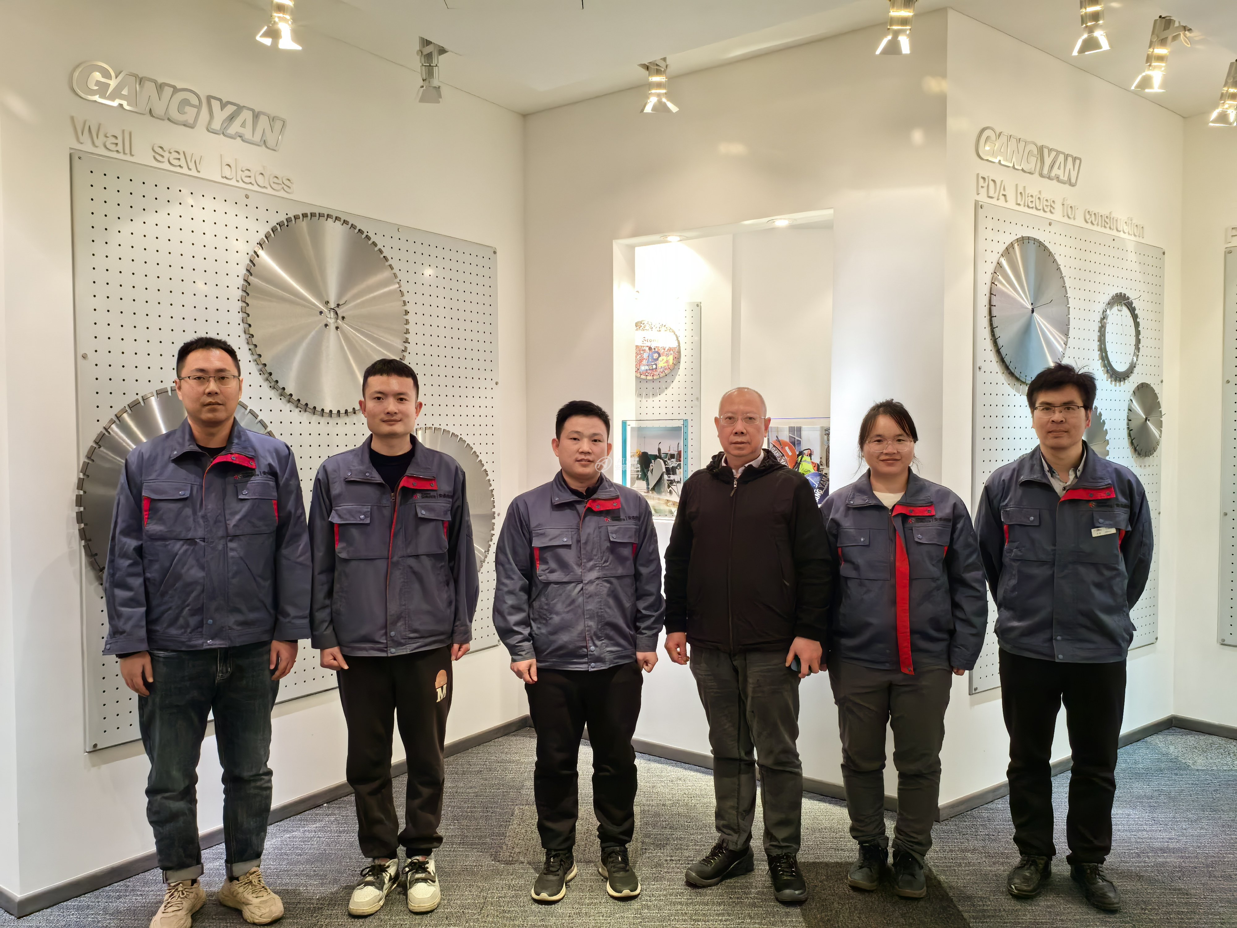 4圖、安泰粉末優(yōu)秀團(tuán)隊(duì).jpg 4圖、安泰粉末優(yōu)秀團(tuán)隊(duì).jpg